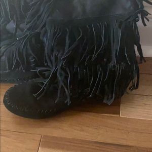 Fringe boots